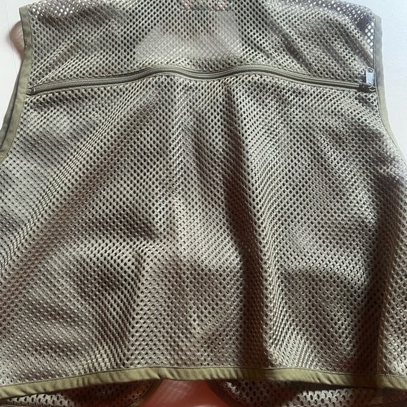 Orvis Mens size medium fishing vest - Picture 3 of 7